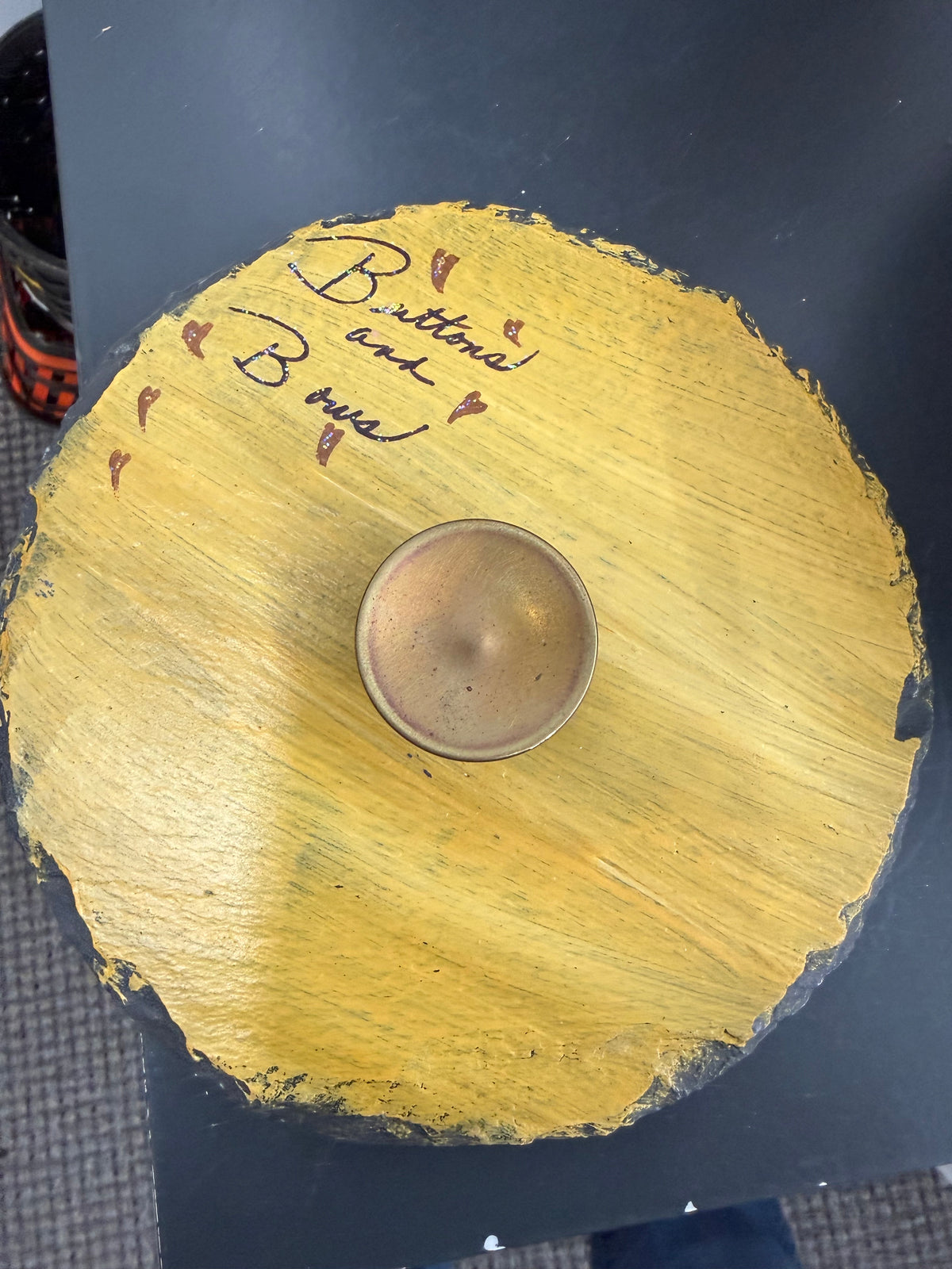 Homestead button lid