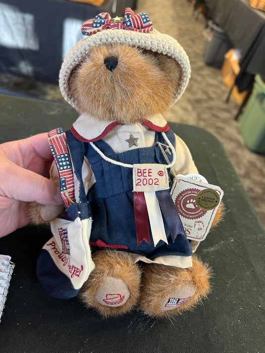 Boyd’s Bee 2002 Bear (faded)