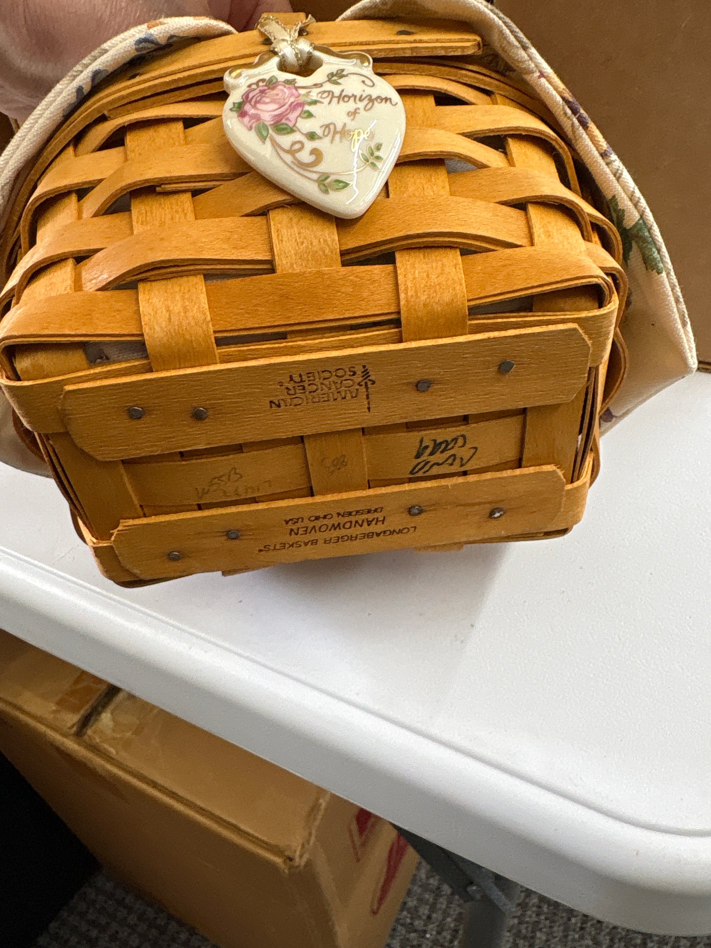 Longaberger 1999 Horizon of Hope Basket with Liner, Protector, Lid and Tie-on