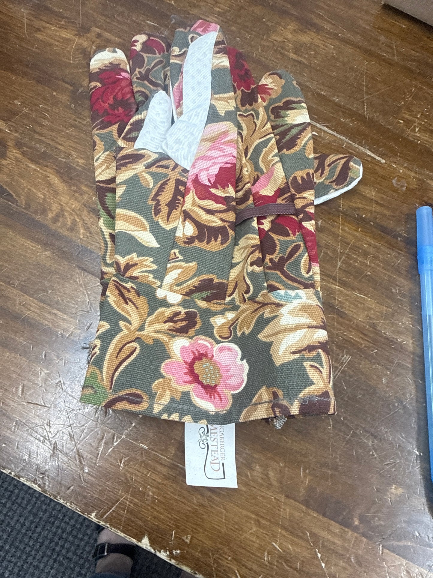 Longaberger Majolica garden gardening gloves