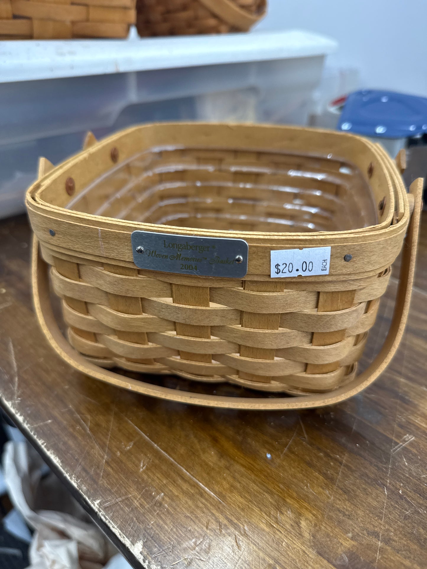 Longaberger 2004 woven memories basket with protector