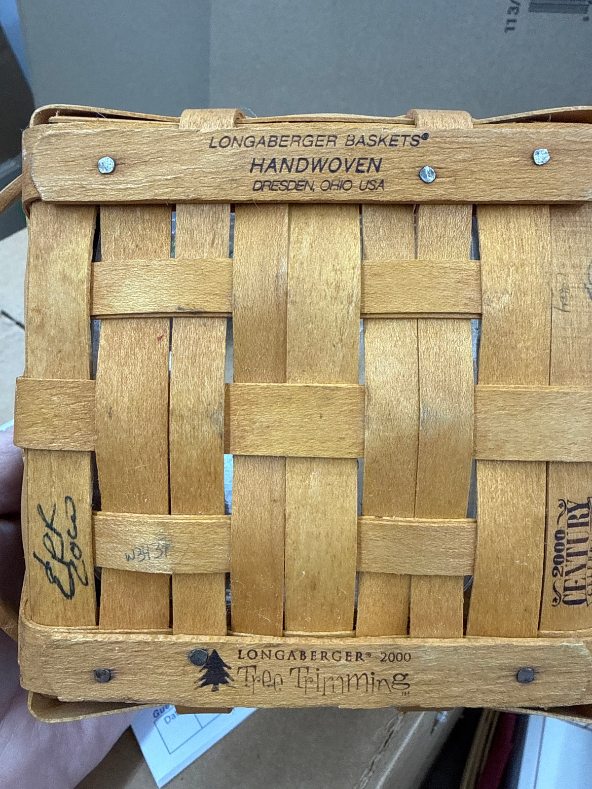 Longaberger tree trimming let it snow basket with protector