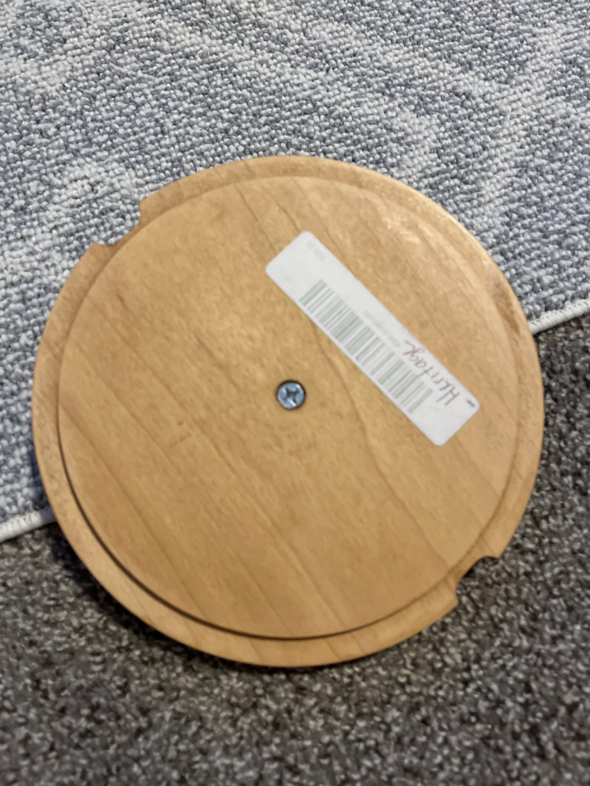 8” round lid with leaf design