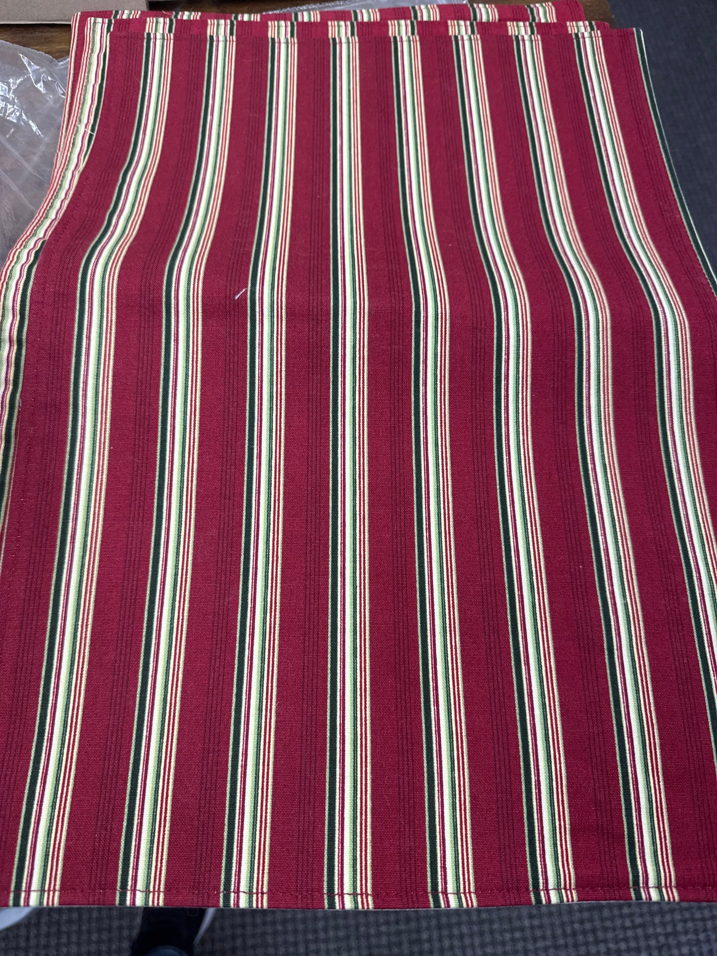 Longaberger Natures Garland Reversible single Placemat in Natural/Holiday Stripe