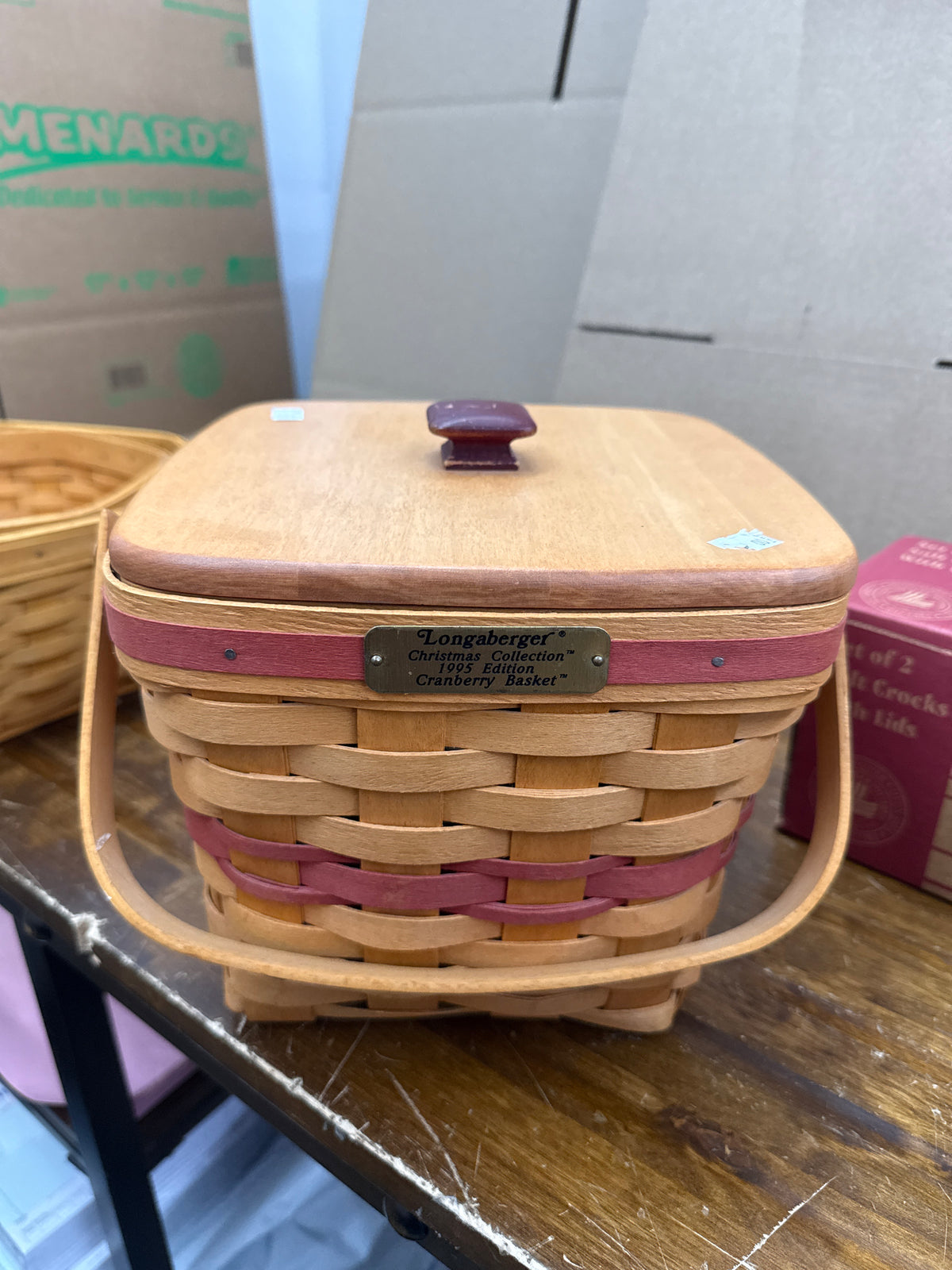 Longaberger 1995 cranberry basket with lid and protector -knob is scratched