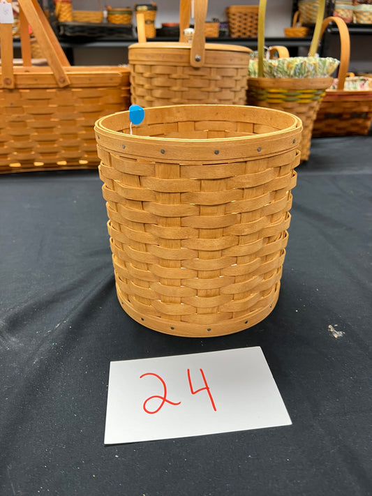 Longaberger medium canister basket