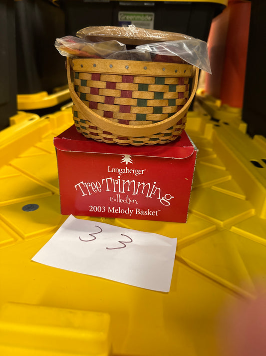 Longaberger tree trimmings melody basket with paprika liner, lid and lid cover, tie on, and protector