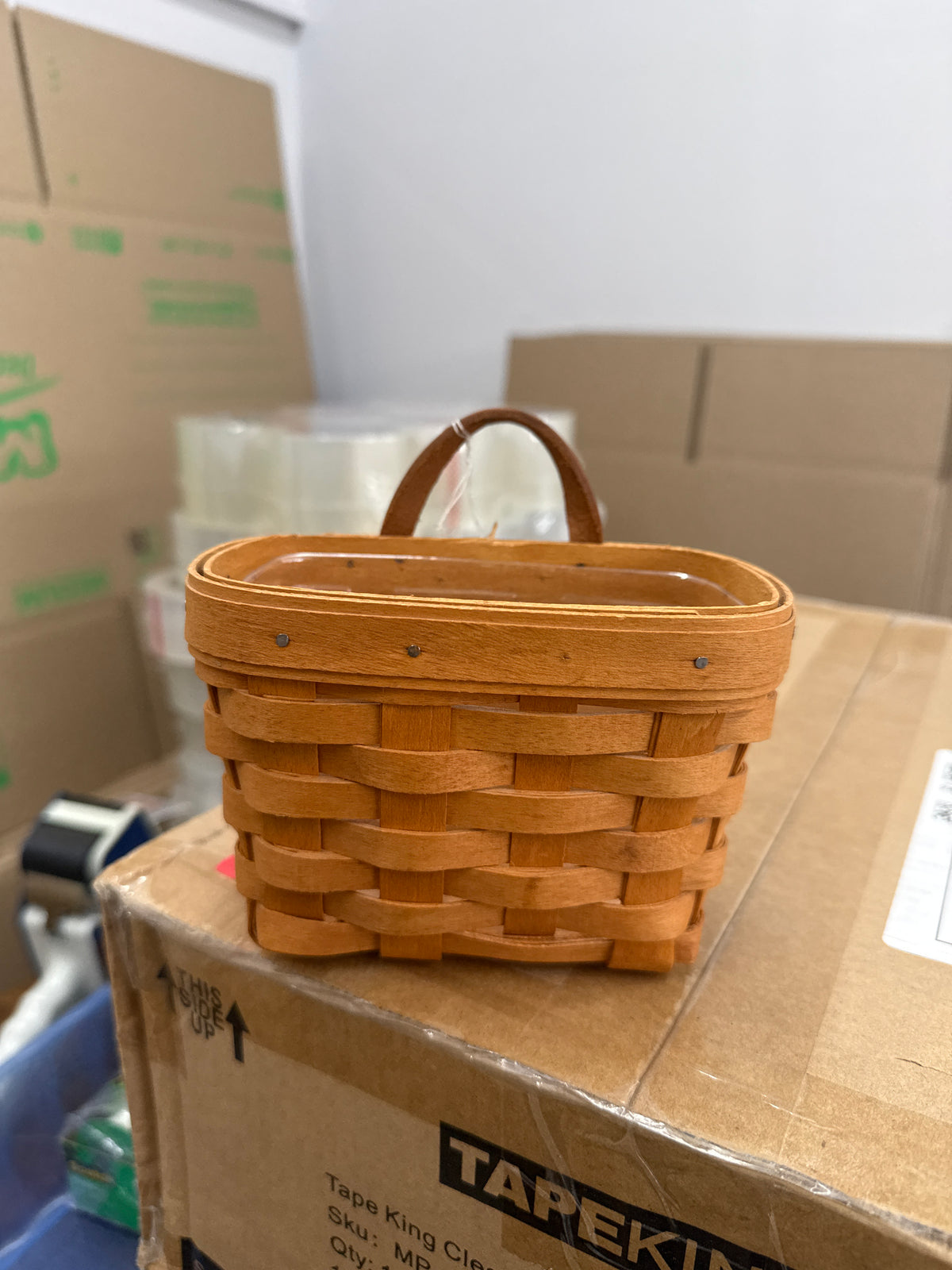 Longaberger ambrosia basket with protector