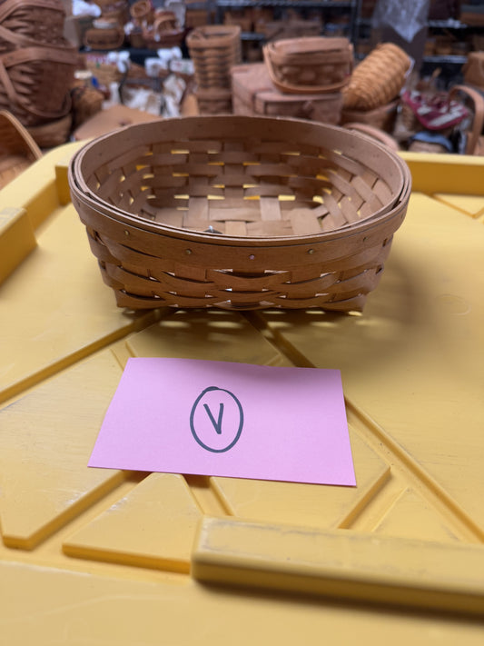Longaberger medium catchall basket