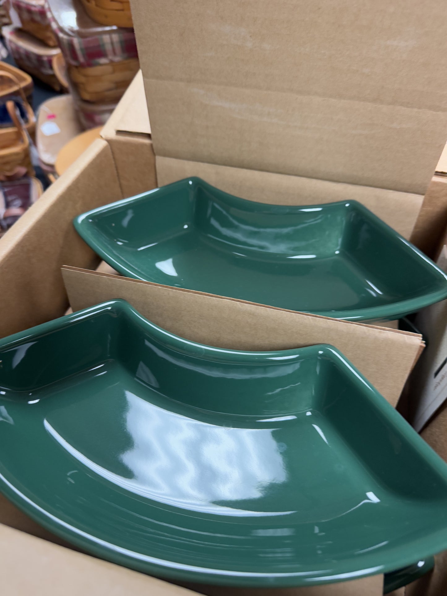 Longaberger set of 4 crescent dishes in ivy