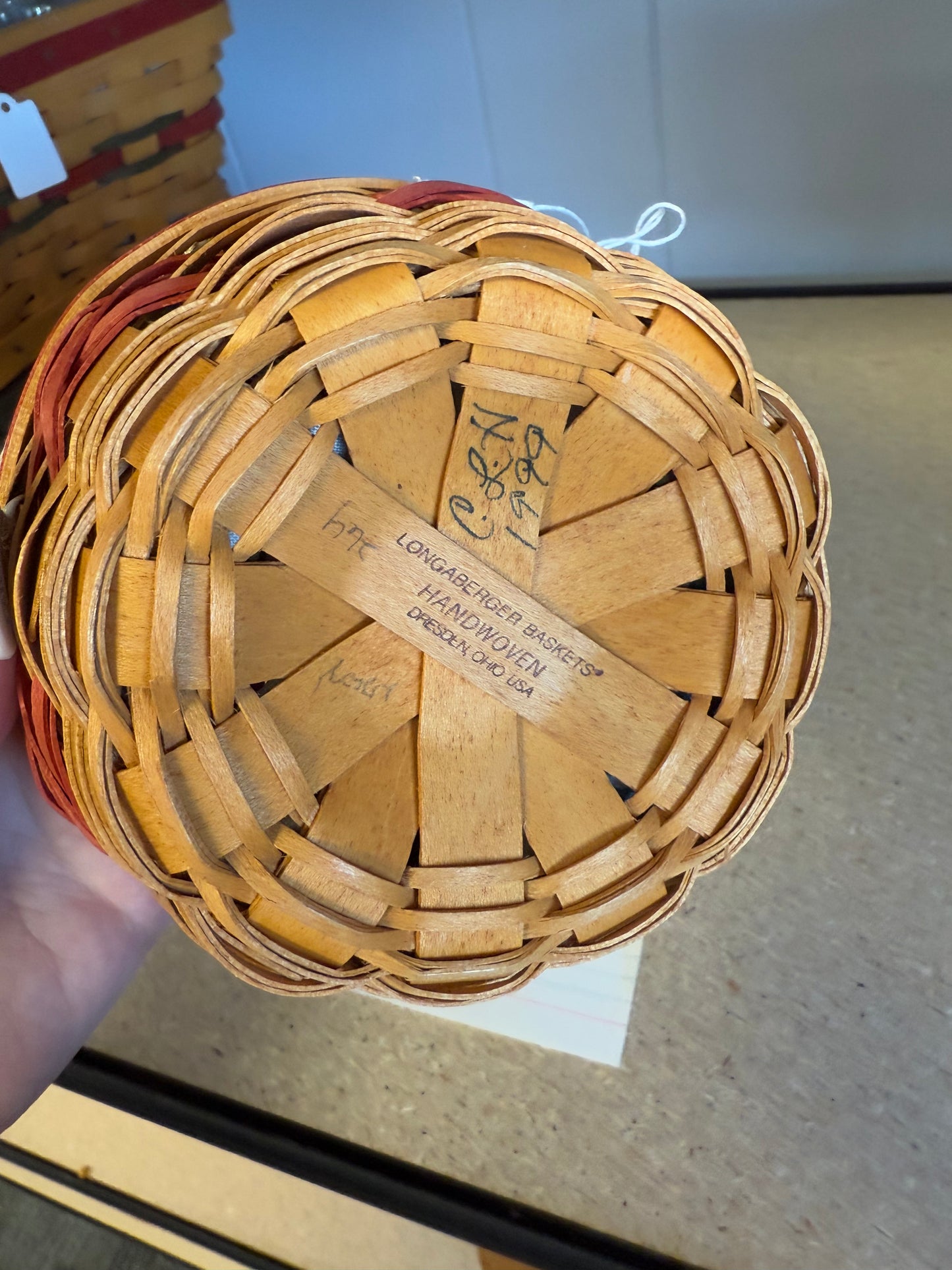 Longaberger 1999 tree trimmings peppermint basket with liner and protector