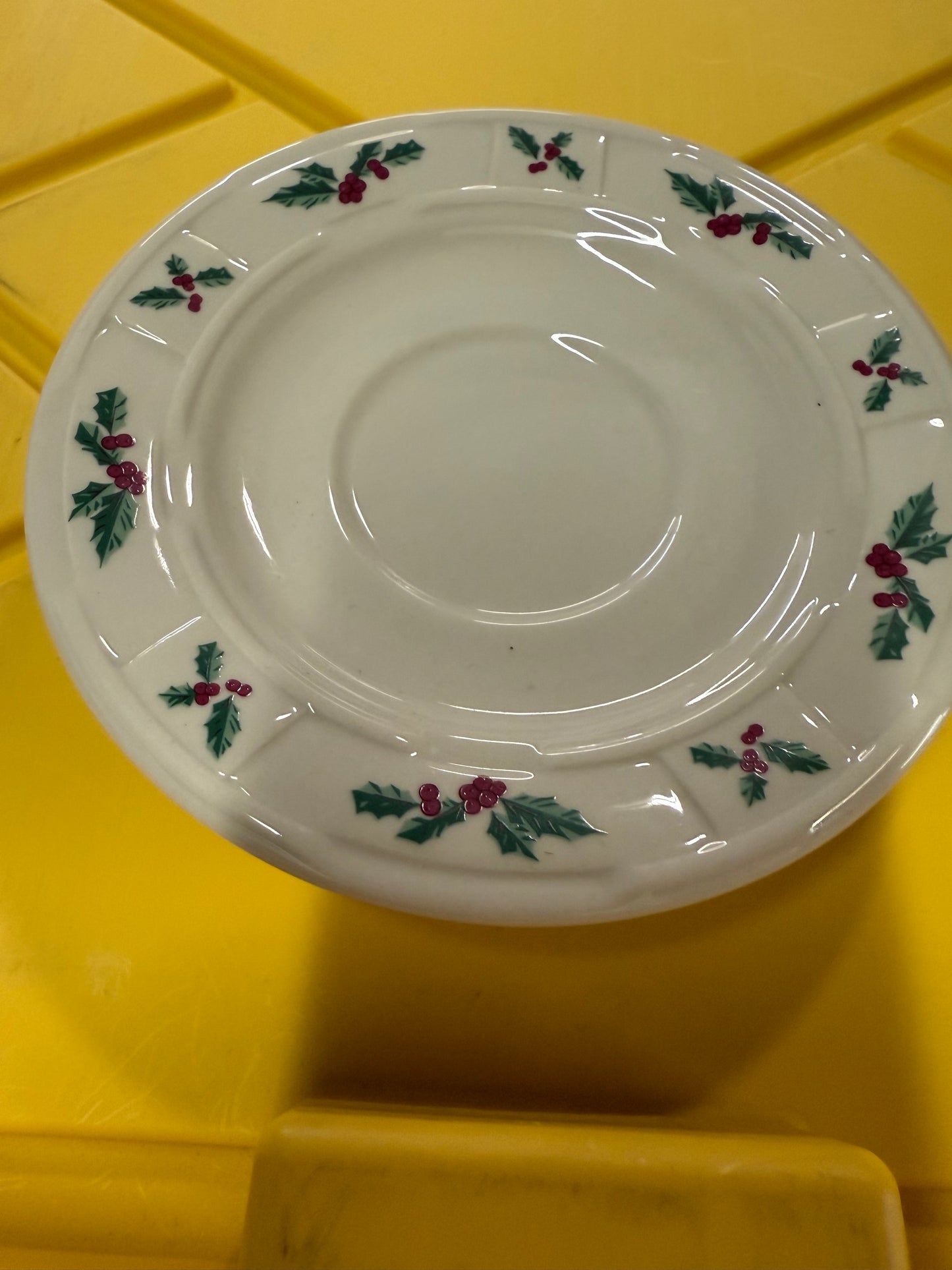Longaberger holly tea cup saucer