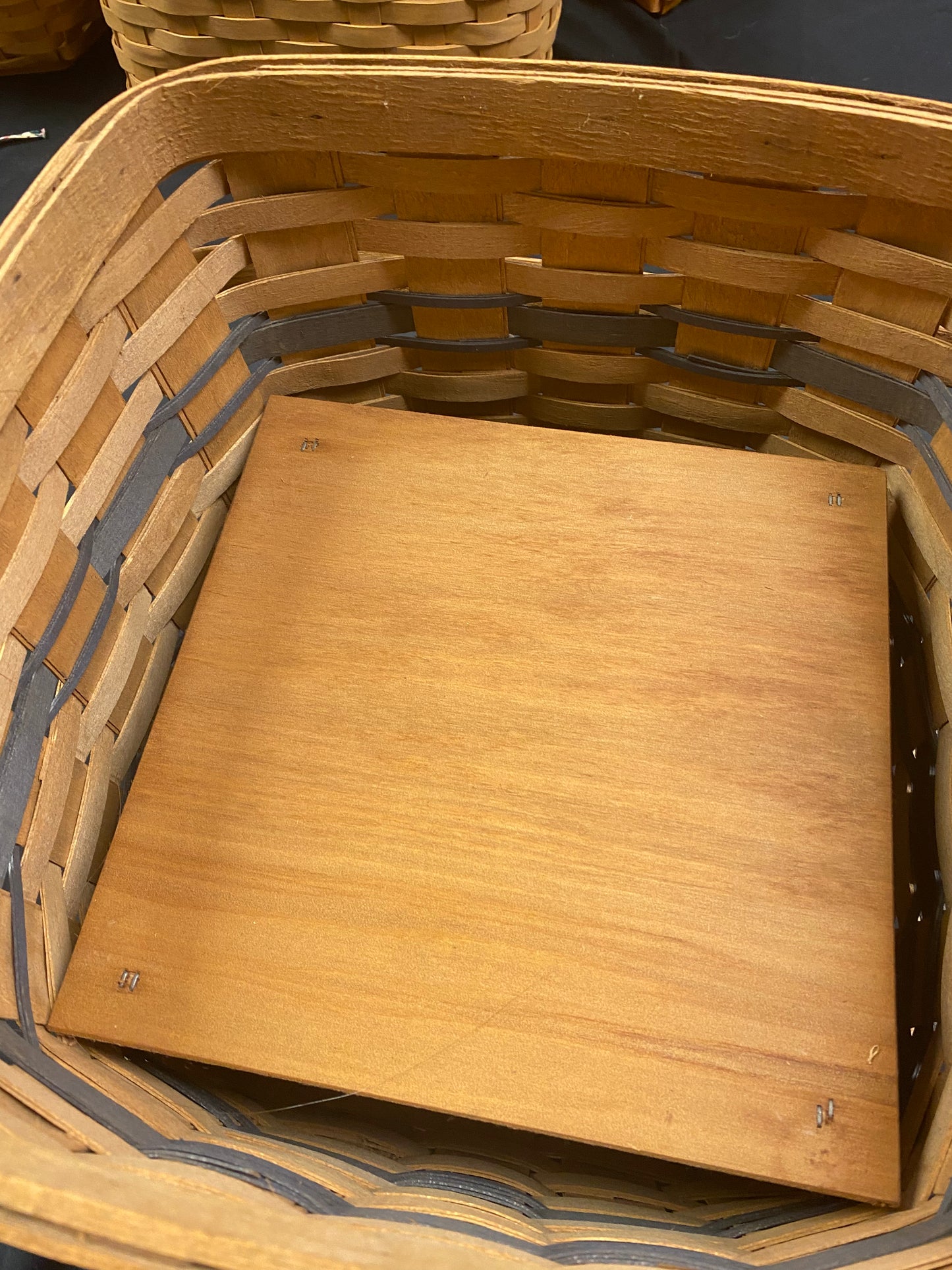 Longaberger two pie basket with riser