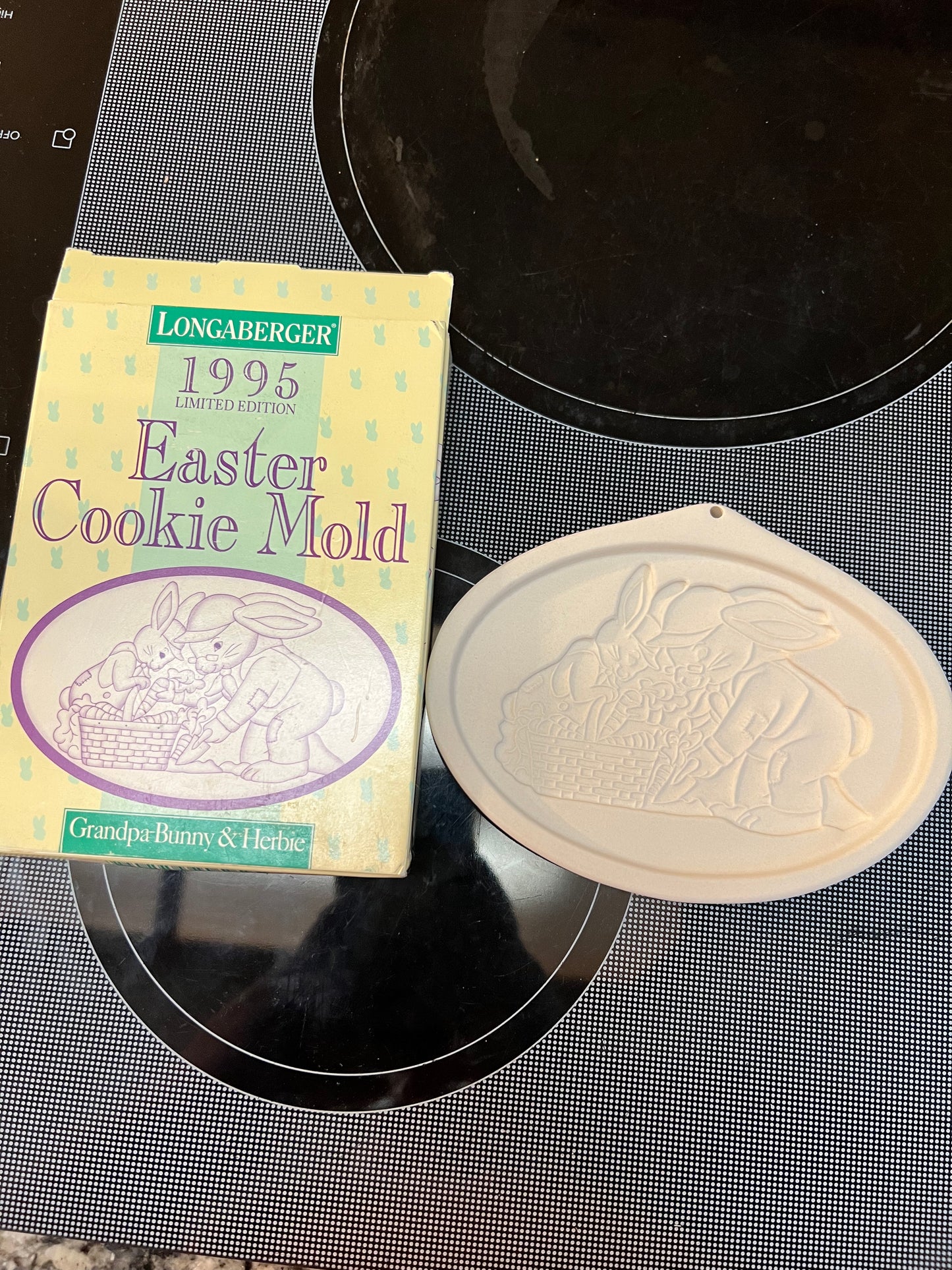 Longaberger 1995 Easter cookie mold