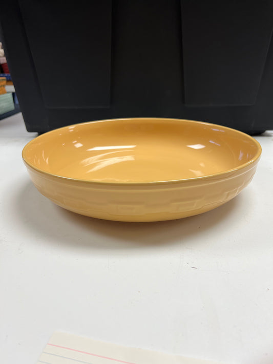 Longaberger low bowl in butternut