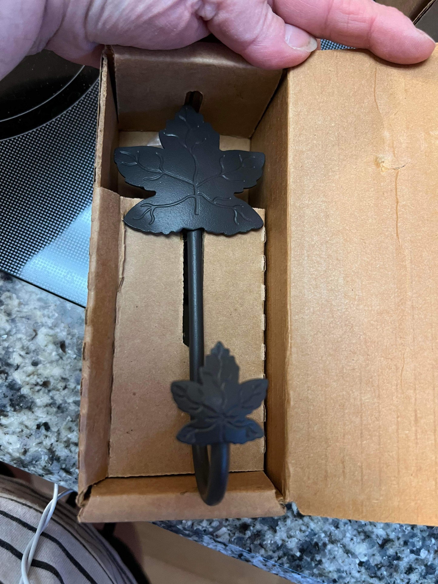 Longaberger wrought iron maple leaf wall hook