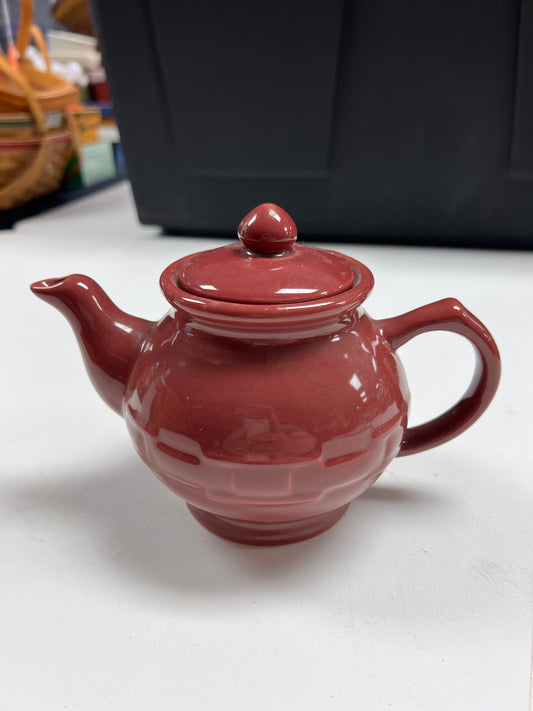 Longaberger kiddie teapot I. Paprika