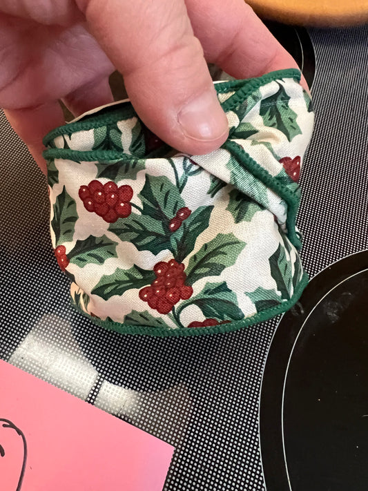 Longaberger wired Ribbon in Holly