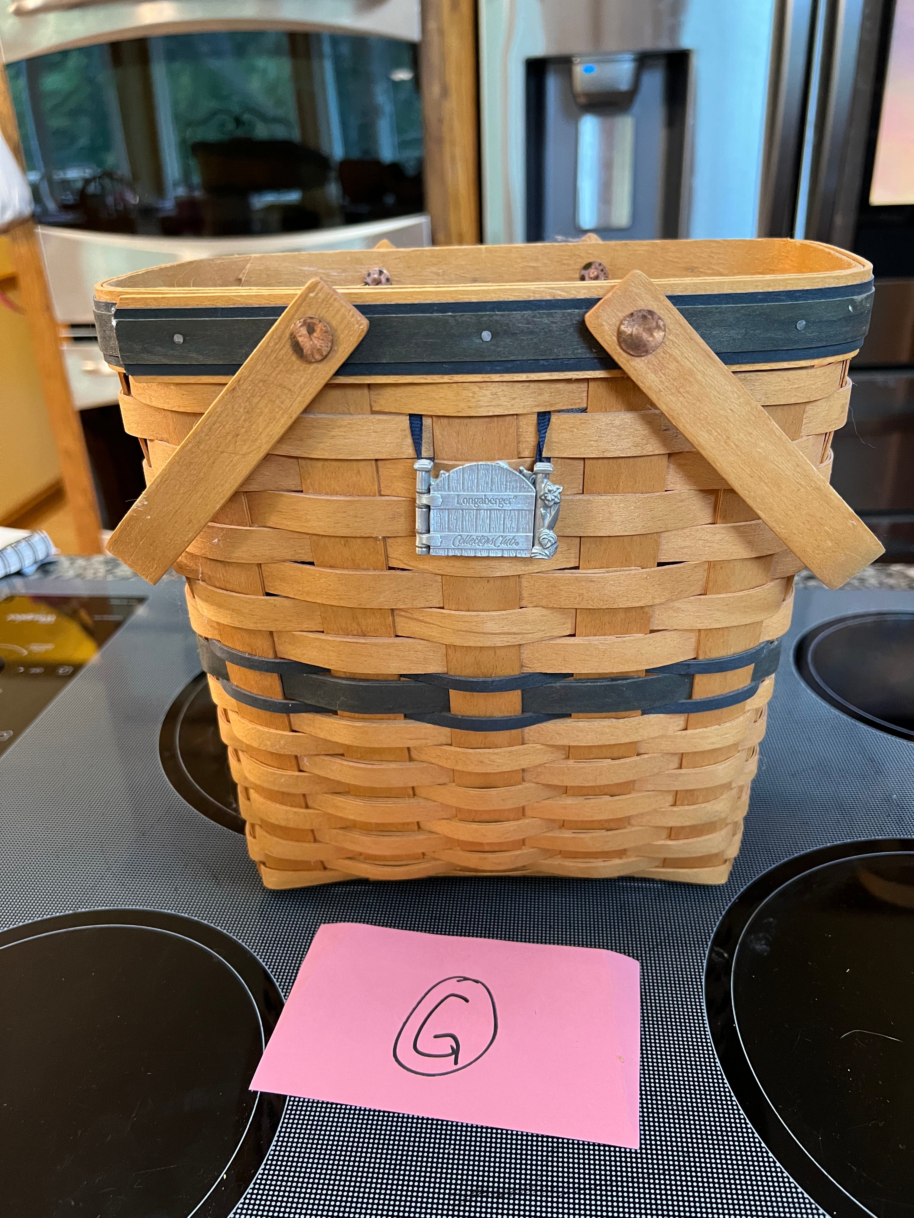 Longaberger Collectors Club basket with tie on – Bonkers Baskets