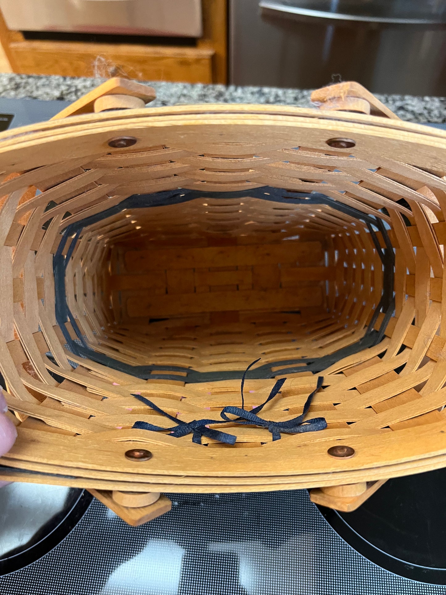 Longaberger Collectors Club basket with tie on