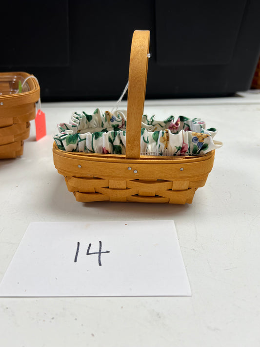 Longaberger parsley basket with liner and protector