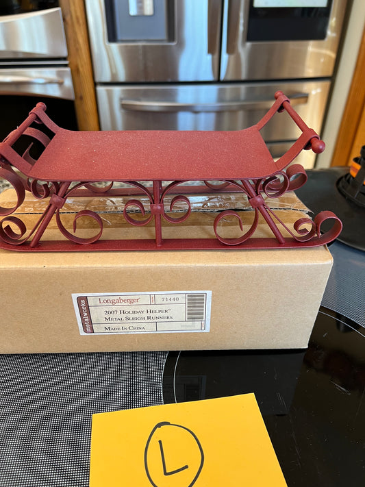 Longaberger 2007 holiday helper red sleigh runner (Metal)