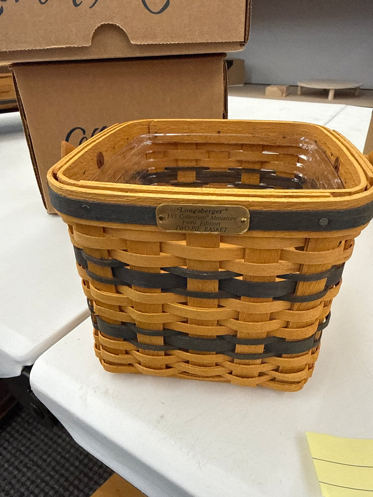 Longaberger 1999 edition two pie basket with riser and protector