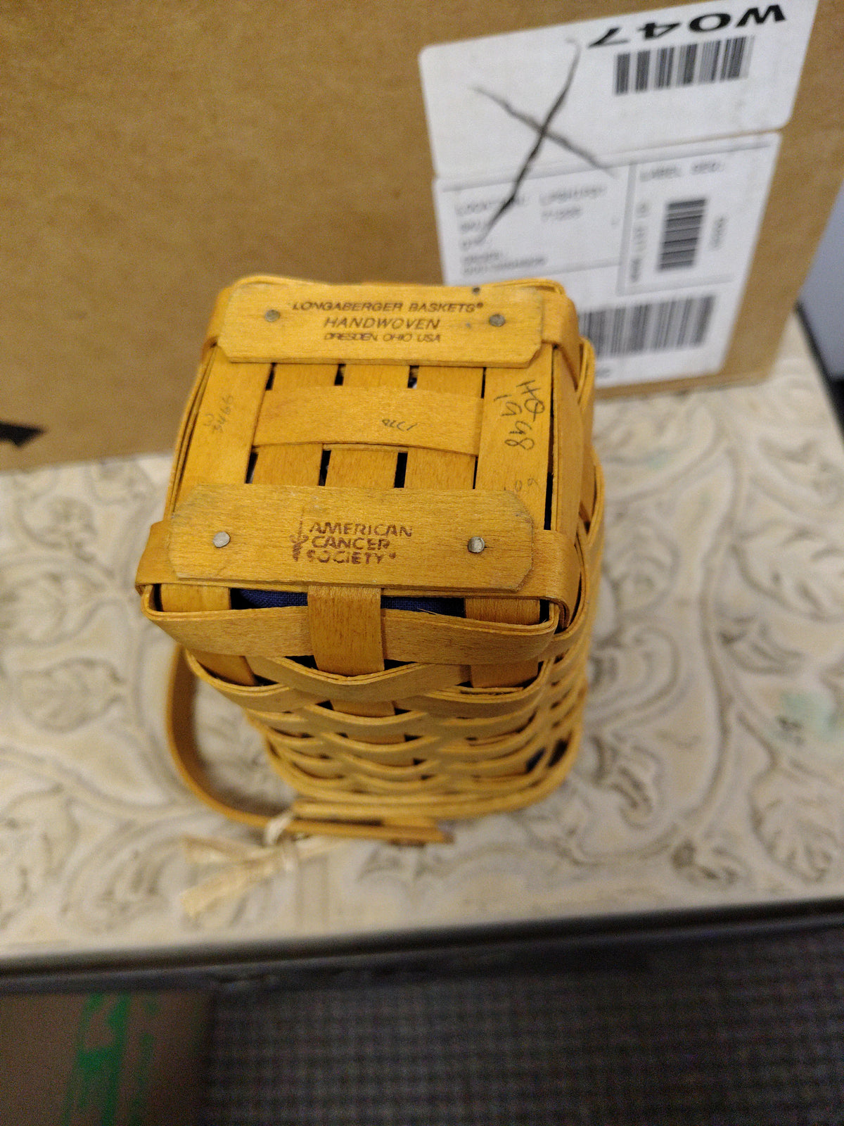 Longaberger Horizon of Hope basket with liner