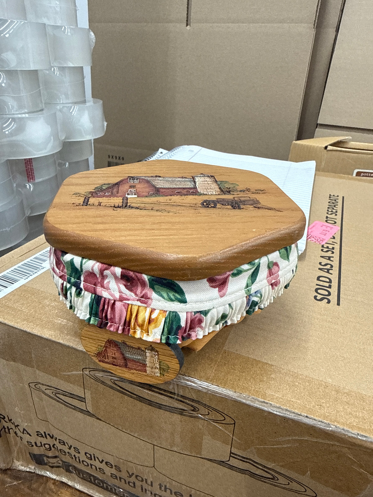 Longaberger sage basket with lid, liner, and tie on