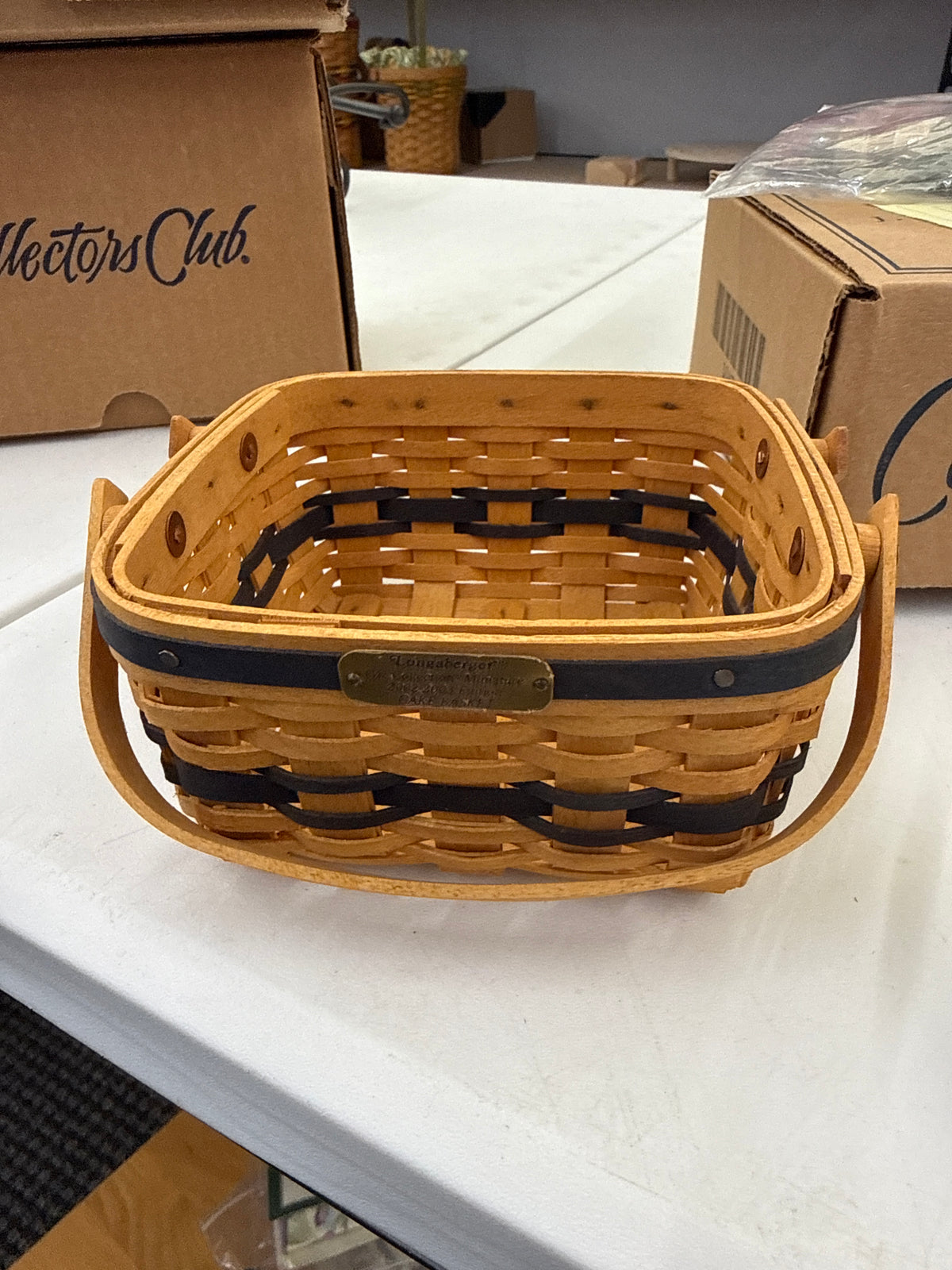 Longaberger 2003-2003 edition mini cake basket