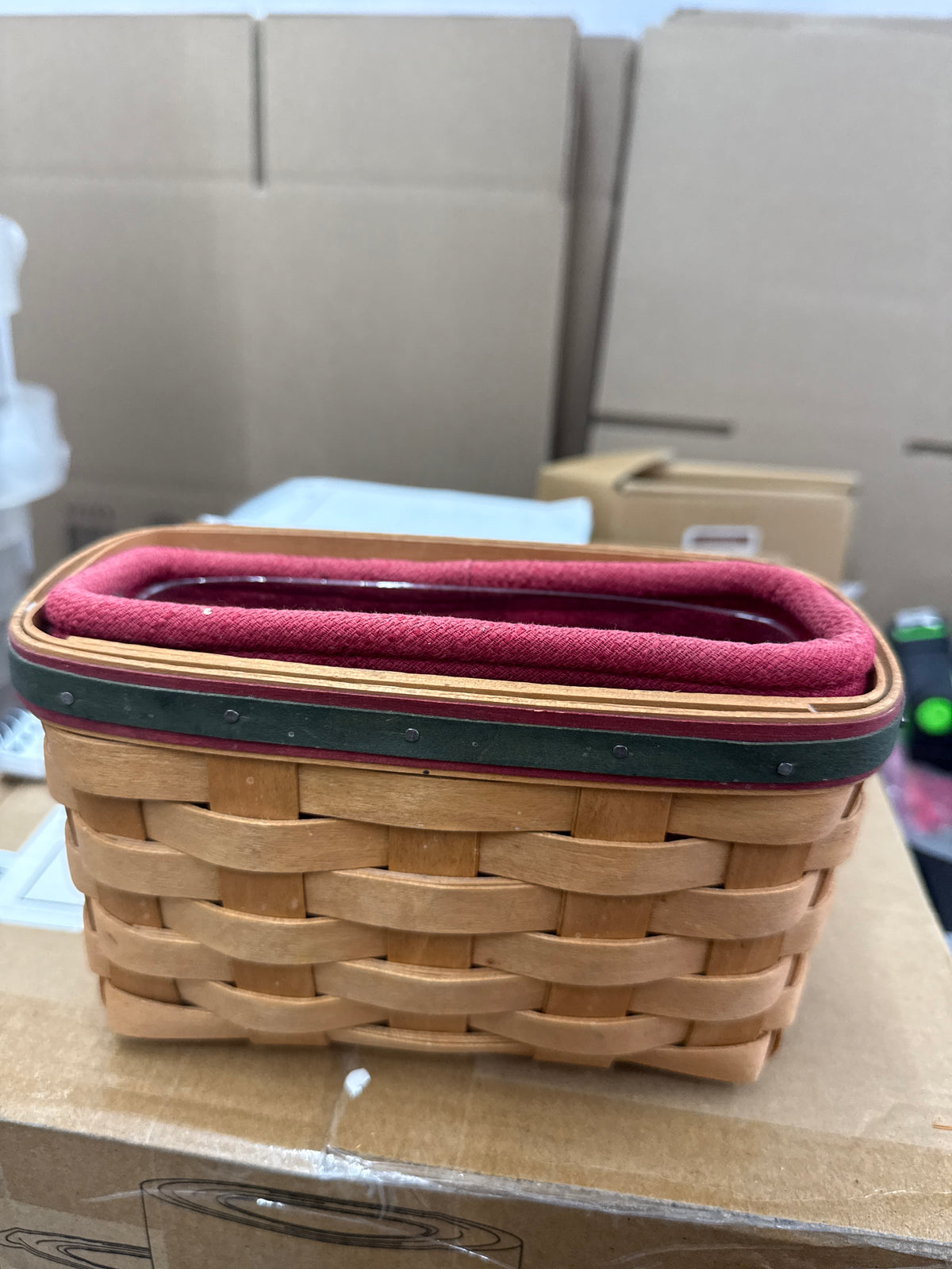 Longaberger holiday helper basket with liner and protector