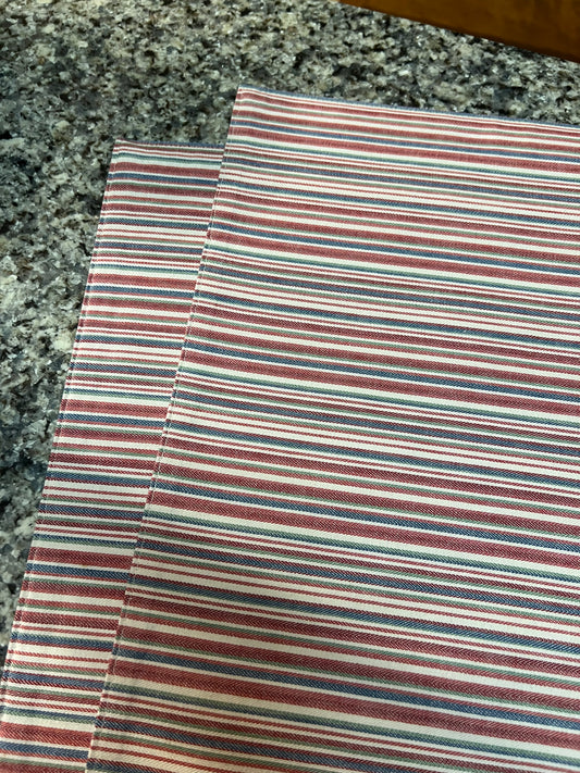 Longaberger pair of placemats in market stripe