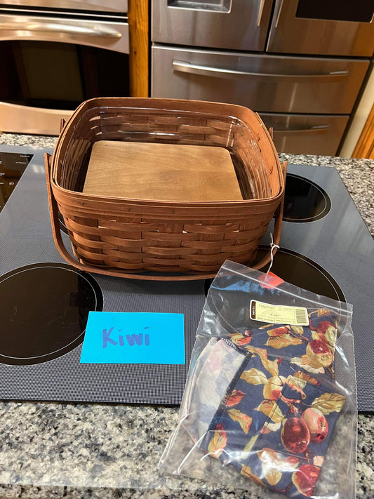 Longaberger Cake Basket with Riser, Protector, and Liner