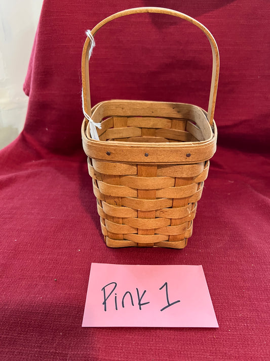 Longaberger Small peg basket