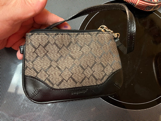 Longaberger signature wristlet