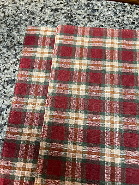 Longaberger pair of placemats in orchard park plaid