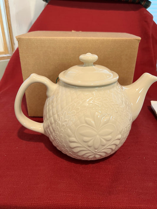 Longaberger Collectors Club teapot