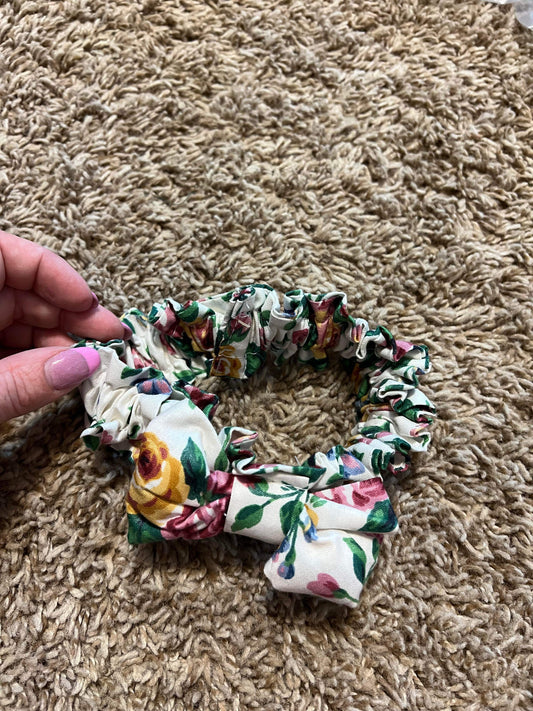 Longaberger Small Garter in Garden Splendor