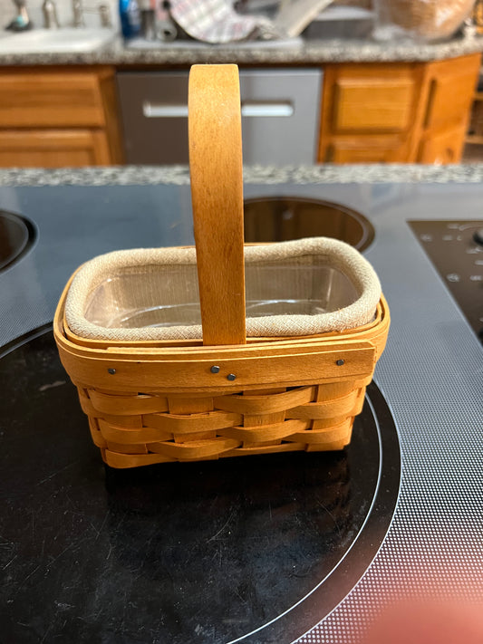 Longaberger salt & pepper basket with liner & Protector