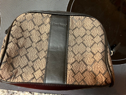 Longaberger signature medium zippered cosmetic bag