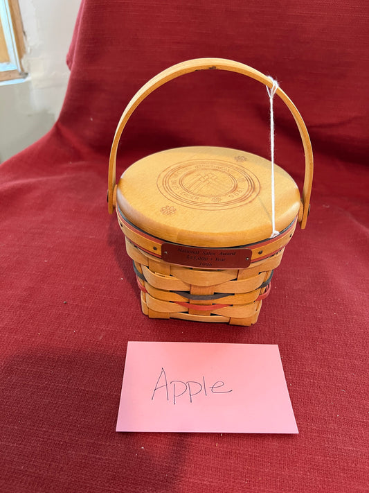 Longaberger 1996 national sales leader basket with lid