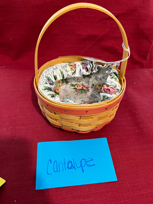 Longaberger 1998 Mother’s Day basket with liner and protector