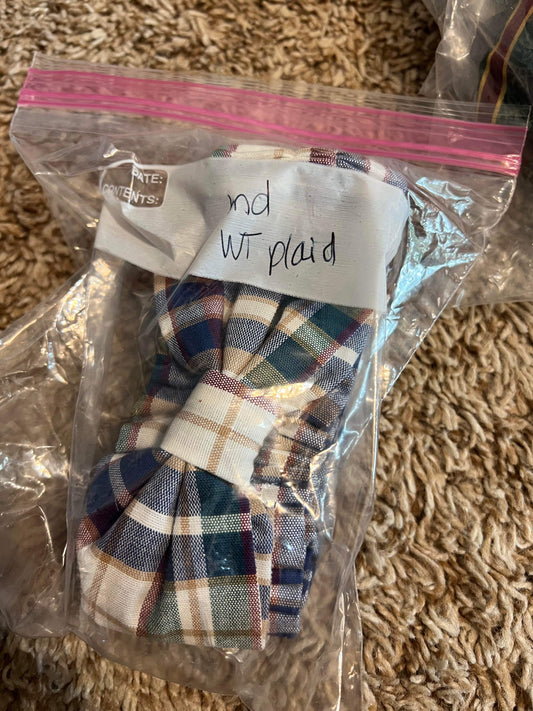 Longaberger Medium Garter in Woven Traditions Plaid