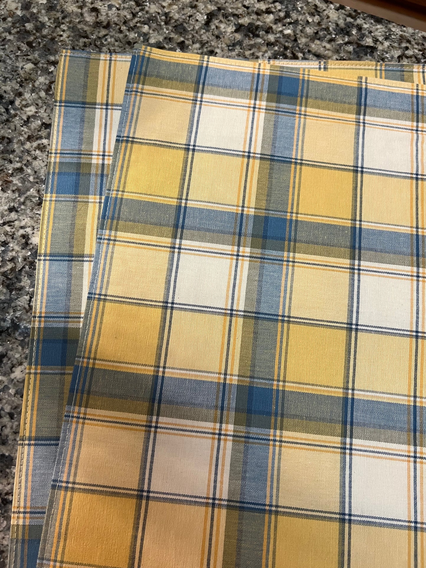 Longaberger pair of placemats in cornflower plaid