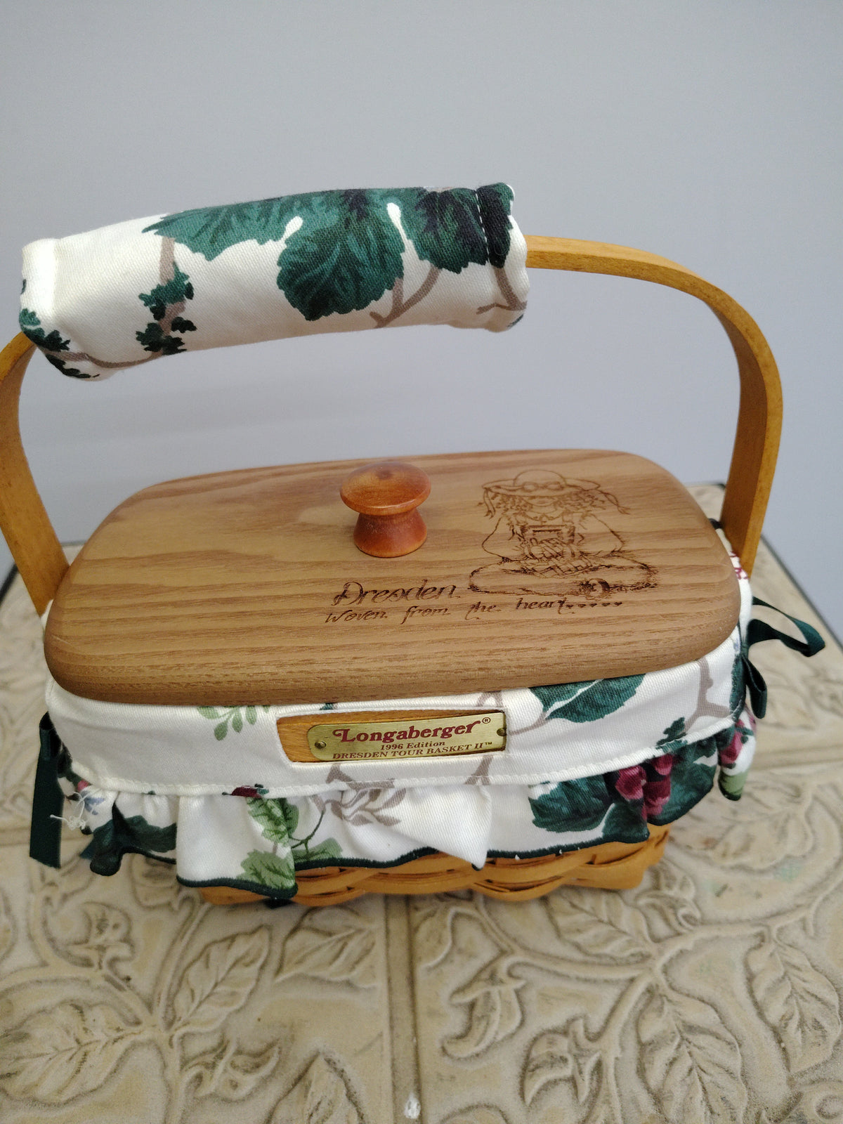 Longaberger 1996 Dresden Tour II basket with liner, protector and gripper