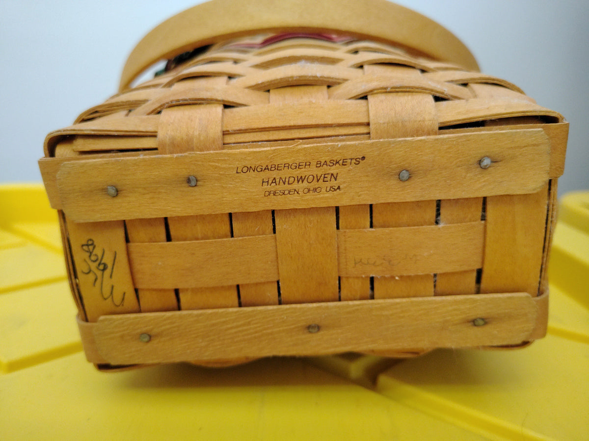 Longaberger Glad Tidings basket with liner and protector