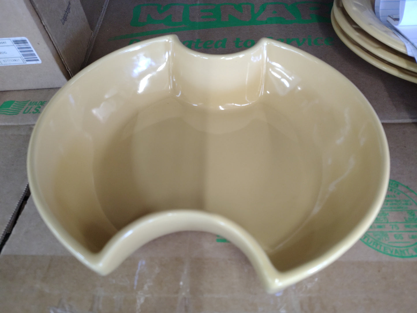 Longaberger Interlocking bowl in Butternut