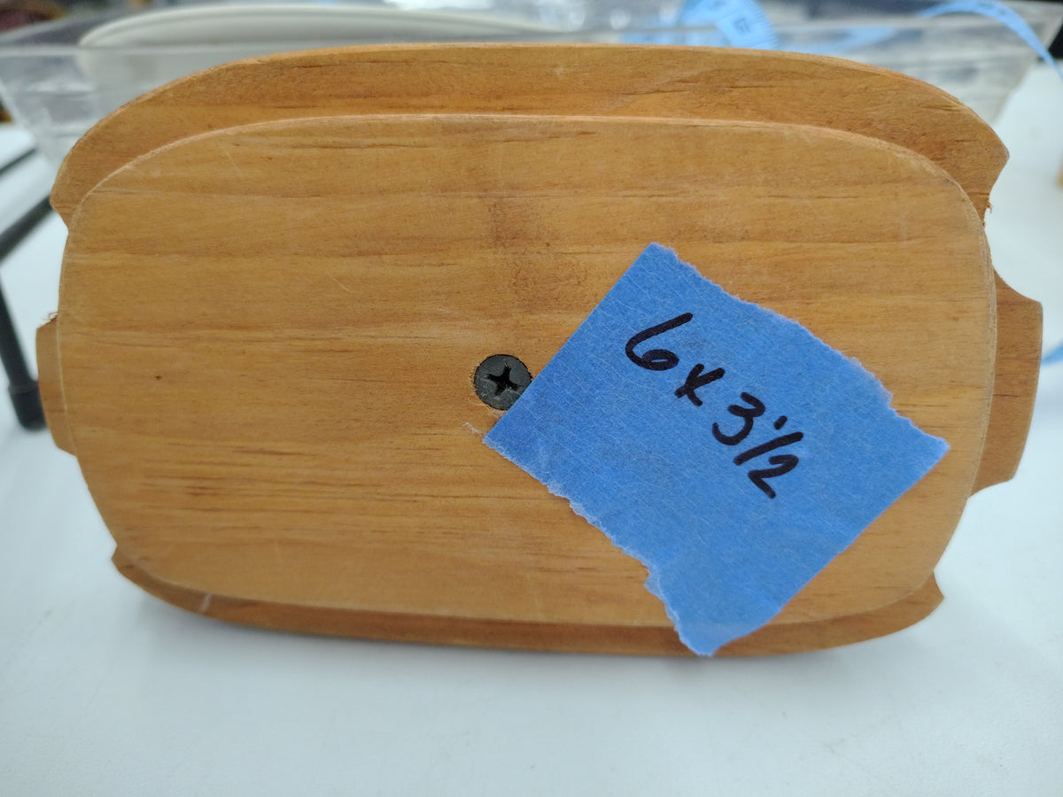 Homestead 6x3 5" lid with red star