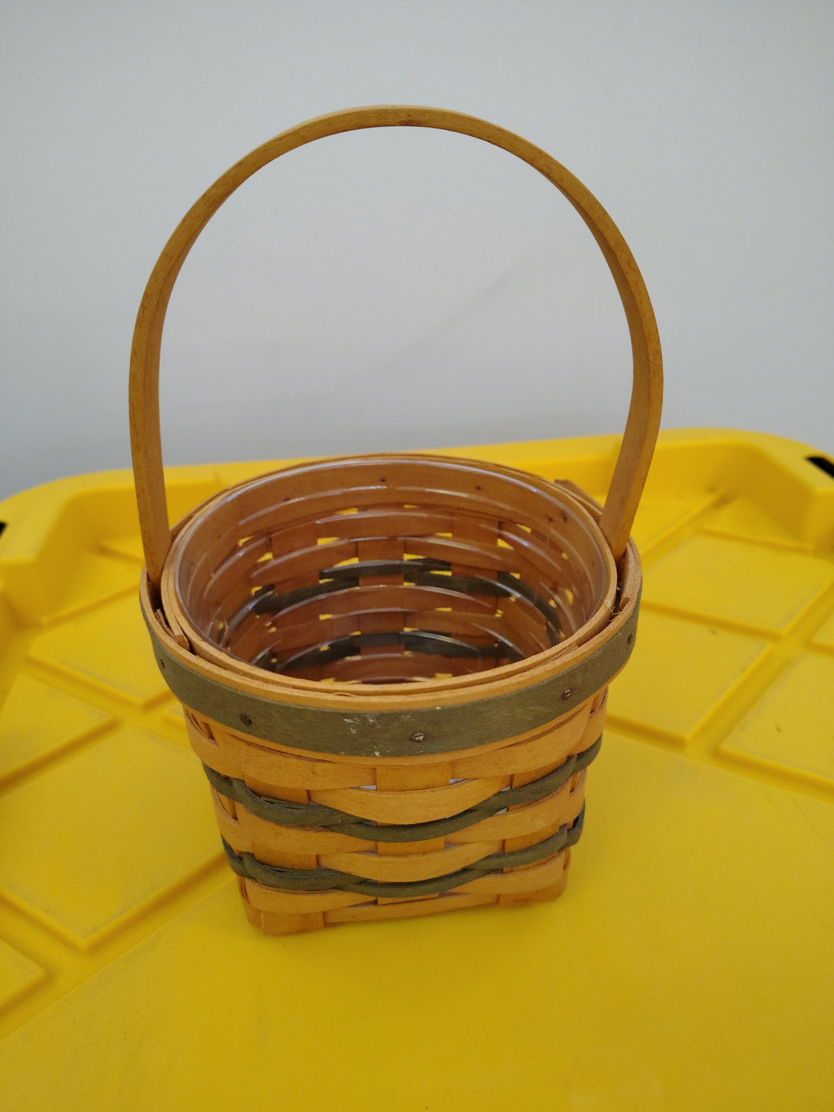 Longaberger 5" inch measuring basket with green weave and protector