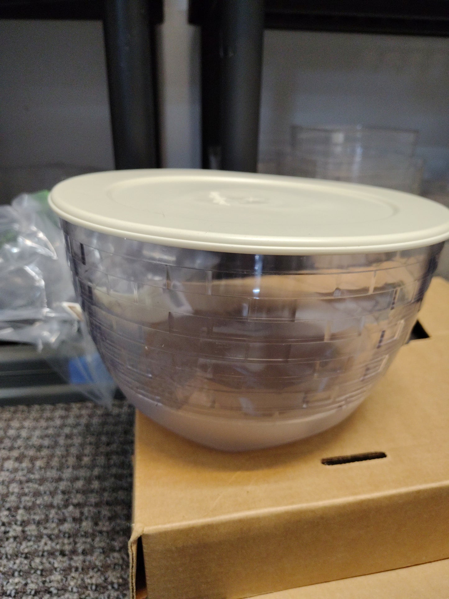 #40467 Longaberger hard 10” round tray protector set